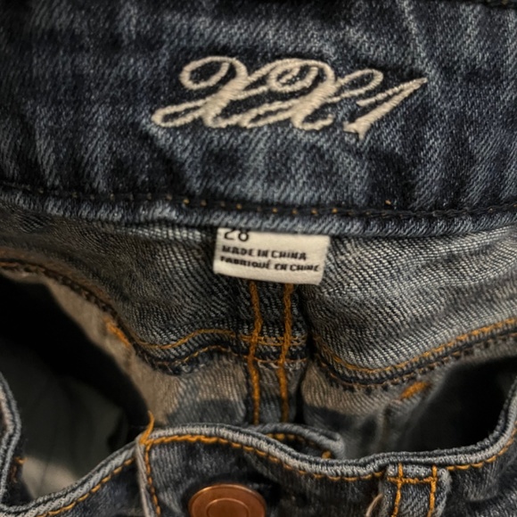 Forever 21 jean shorts - Picture 4 of 4